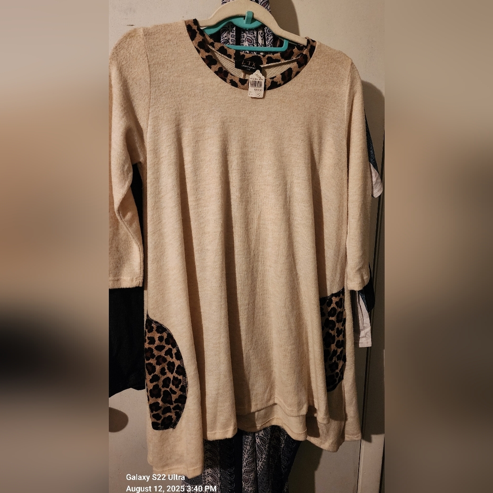 Elegant Cream Tunic with Leopard Accents